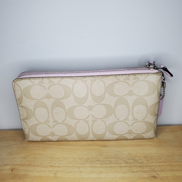 Authentic Coach double Zip Wristlet - Picture 16 of 16